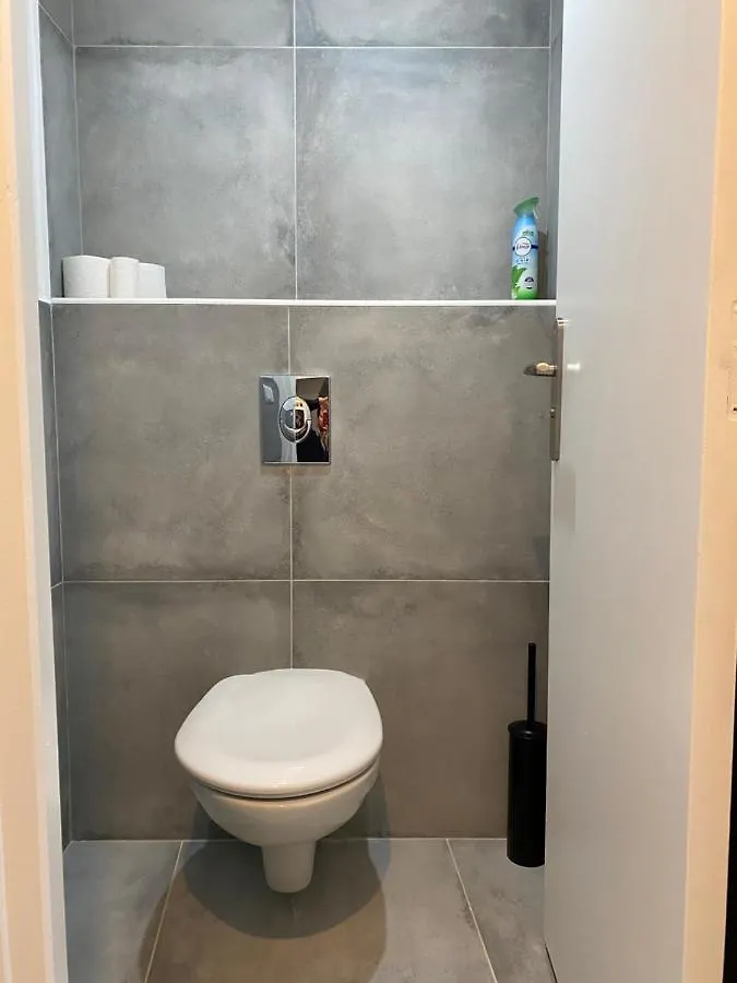 2 Pieces Vue Mer A Proximite Des Parfumeries Grasse Apartment