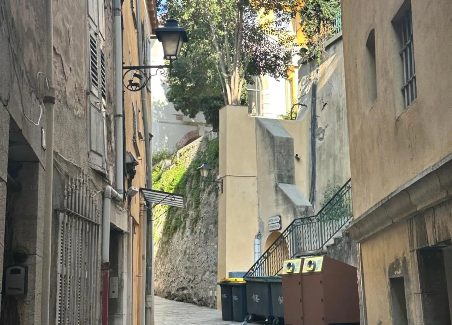 Apartment 2 Pieces Vue Mer A Proximite Des Parfumeries Grasse